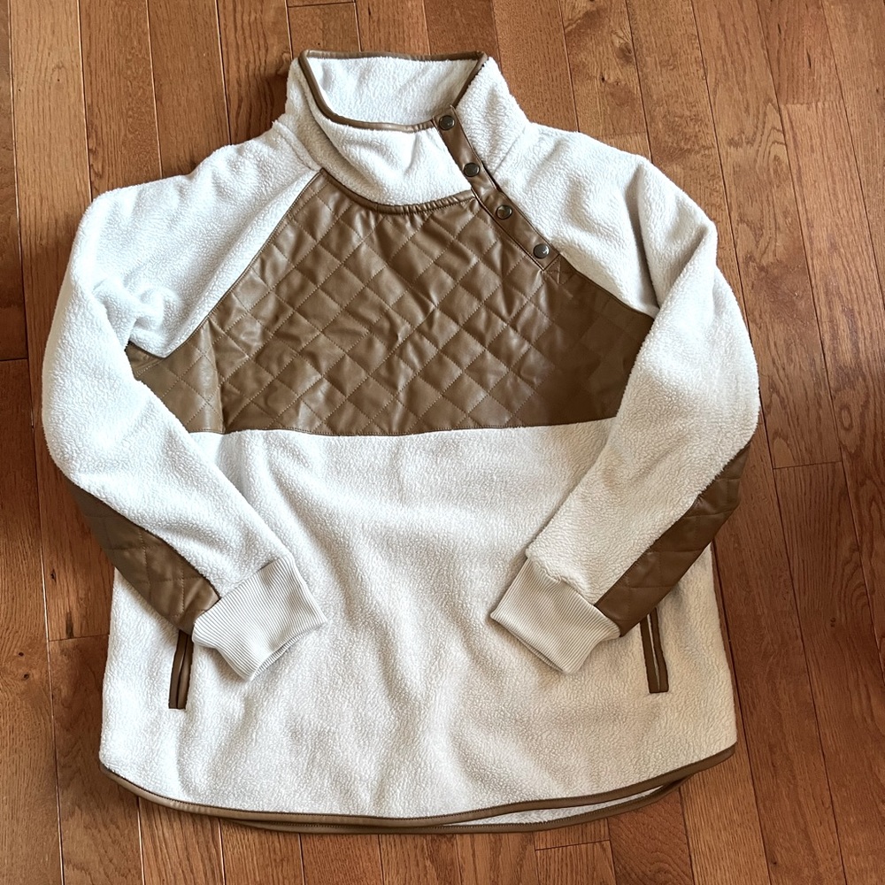 Abercrombie Asymmetrical Snap Up pullover fleece NWOT (XL)